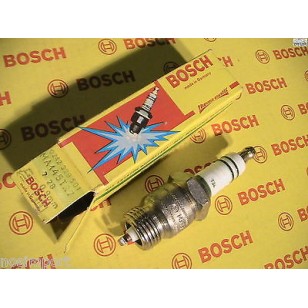 Bosch Spark Plug  MA145TR7  DR8B      Ford 302   NOS