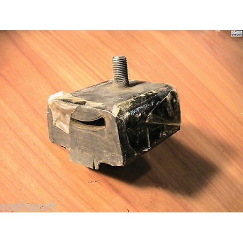 Triumph Tr4 Tr4a Front Engine Mount Nors