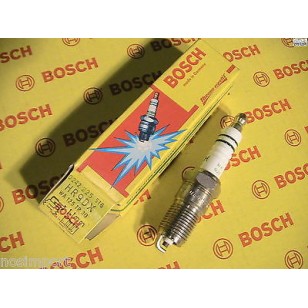 Bosch Spark Plug HR9DX  WA125TR3  Ford Mercury 4 Cylinder early 80's    NOS