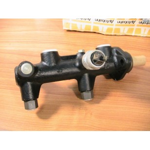 Audi Fox VW Dasher Brake Master Cylinder Auto Trans NOS Jan. 1975-1977